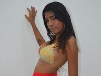 hot cam girl fingering shaved pussy AlexandraWolft