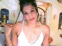 beautiful webcamgirl AzzyGreene
