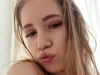 hot cam girl masturbating with vibrator GeorgenePeil