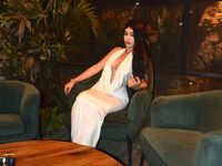 hot cam girl fingering shaved pussy NicoleeFerrer