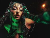 latex fetish sexshow MadyWestt