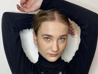 free webcam chatroom AdamMcghin