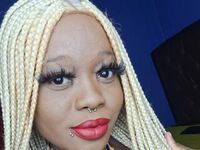 closeup AkeliaHampson