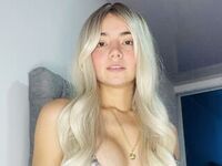 topless webcam girl AlisonWillson