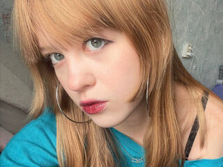 cam girl chatroom AmberLune