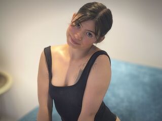girl AmeliLuna