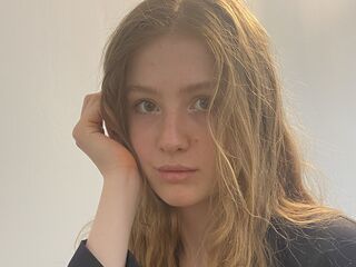 live striptease show AuraTyce