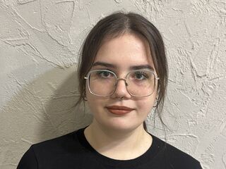 webcam bitch chat BettyWatkins