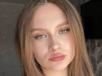 closeup cam CarylonPreis