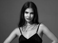 camgirl masturbating with vibrator CelesteBent