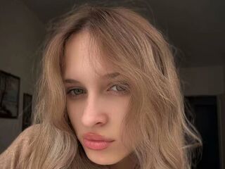 hot naked webcamgirl ChiaMaia