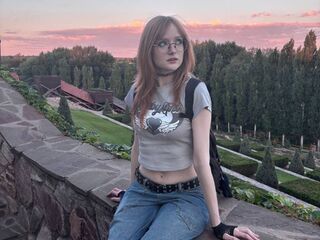 topless webcamgirl ChloeBooks
