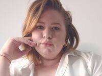 camgirl showing pussy ChloeThru
