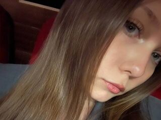 nude webcamgirl photo CleliaGuynup