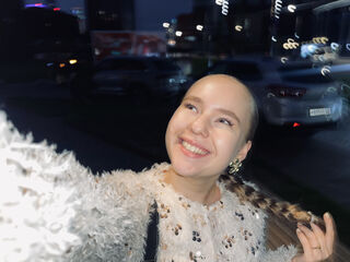 nude webcamgirl CristinAuslander