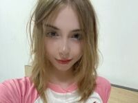 fingering webcamgirl DaniGlow