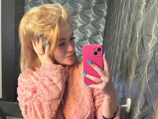 webcampic ElizabethCamaro