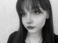 camslut webcam video EvelynnCaillouet