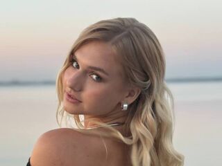 naked webcamgirl video HelenPetrini