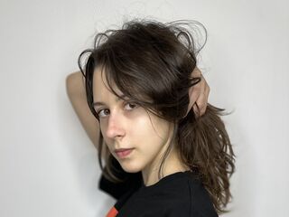 girl topless IdaliaMozley