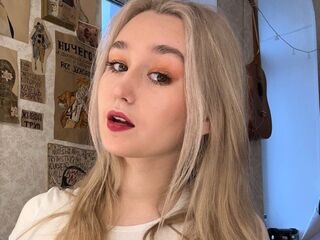 masturbating webcamgirl IlianaEggenberg