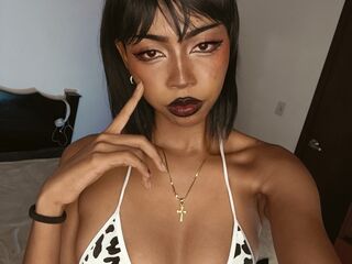 cam girl masturbating with dildo JazCrochet