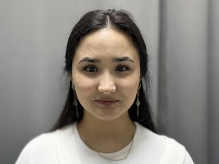 camgirl masturbating with dildo JessieTurner