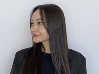 naked camgirl masturbating with dildo JinGrinnan