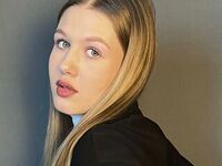 shaved pussy webcam JoycelynDoctor