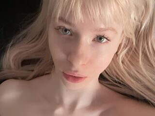 closeup webcam JuliaGavrilina