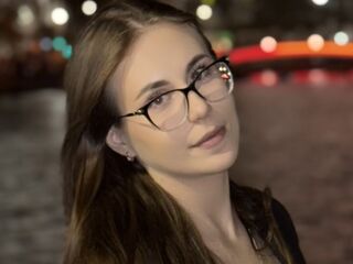 cam girl playing with dildo KatieRyken