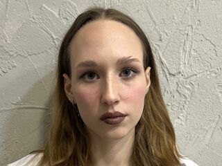 shaved pussy cam KatrinJons