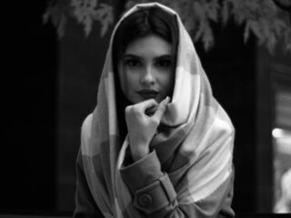 live webcam KylaSieradski