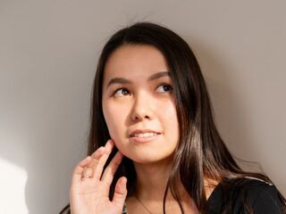 sexy cam girl picture LeoniaMangis