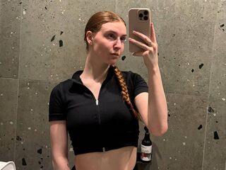 live sexcam LessieNunz