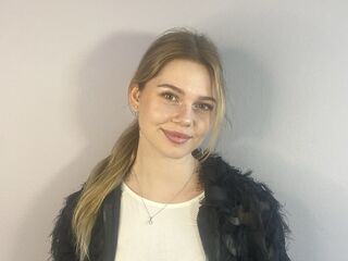 streaming live cam LiaMotzer