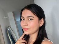 fingering cam girl LilaDreams