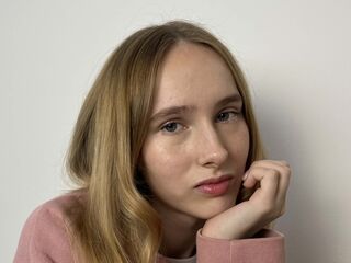 cam girl picture LisetteMaupredi
