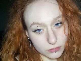 beautiful webcam girl LoiseLevitan