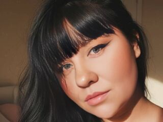 camslut masturbating LolaFerari