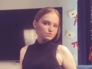 cam girl livecam LoraKen