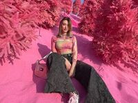 nude webcam girl LouveniaPranger