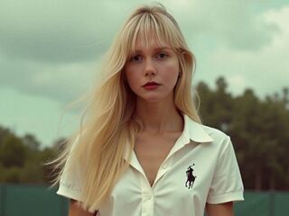 camslut fingering shaved pussy MagalyRemsen