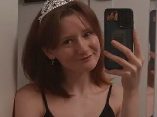 naughty cam girl masturbating with dildo MalloryGray