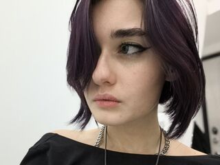 camgirl playing with dildo MarceleneLierz