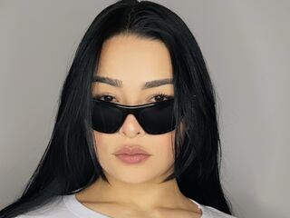 cam girl masturbating with vibrator MariaParket