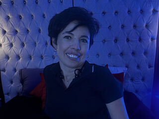 fingering webcam girl MarietteAdams
