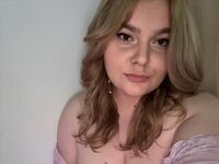 hot cam girl MeganDarcy