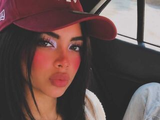 kinky video chat performer MeliThompson