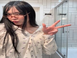 hot striptease cam MilaEva